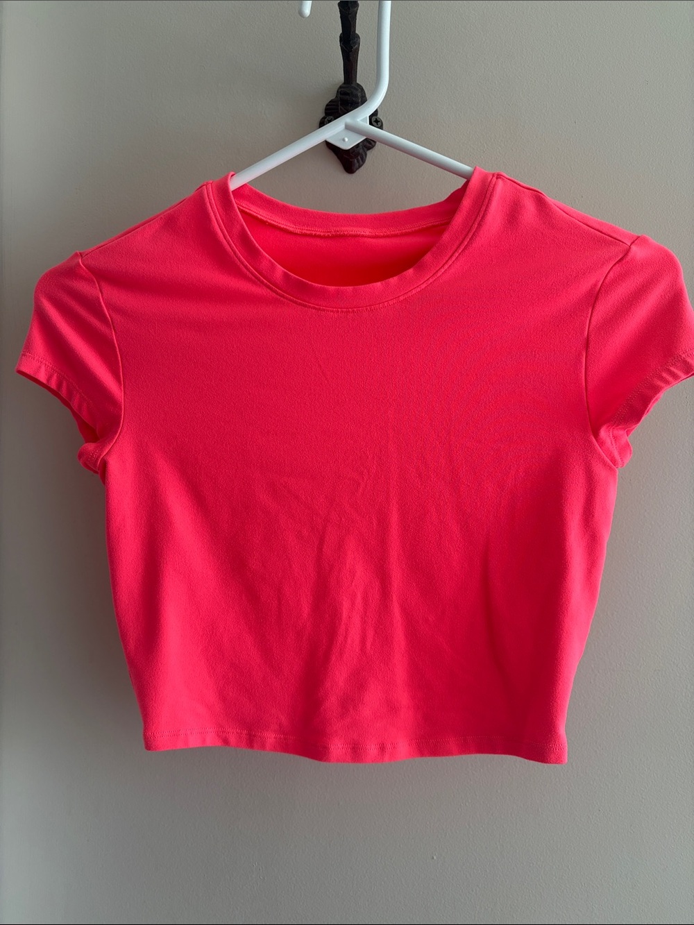 Alo Yoga Micro Short Sleeve Crop Tee Coral/Pink